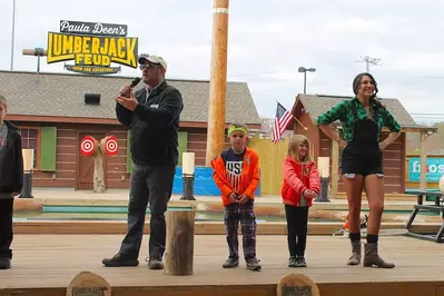 kids at lumberjack feud