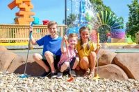 mini golf - kid friendly things to do in pigeon forge